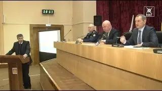 Уборка снега будет круглосуточной. Оперативное совещание в администрации