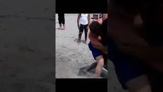 Tyler Hunter Beach Bomb 💥