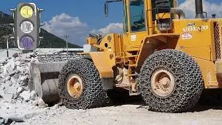 Kepçe videoları İş makineleri #Volvo loder #hitachi #Fort #vinç # kamyon #kepçe nasıl kullanılır Cat