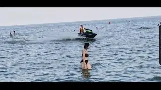ТАГАНРОГ-2022. МОРЕ: ОТДЫХ: ПЛЯЖ: ПЕННОЕ ШОУ. 