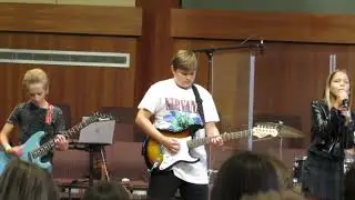 Song 2 by Blur@Alex_Pavlik15 #guitar #concert #blur