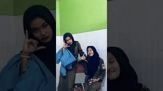 mirip lisa blackpink gak? 