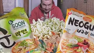 Впервые пробую лапшу корейского производства. 