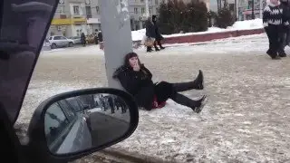 Девушка под бутиратом или спайсами, или влияние драматического тятра..
