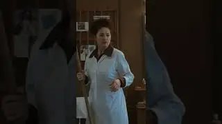 Слово пацана. Пришли стричься, а у них уже так всё было. Маратка напрягает парикмахершу.