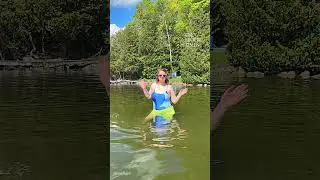 The kids are following her routine to acclimate before getting in the water. So cool!