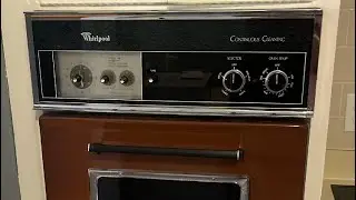 How OPERATE Old Whirlpool Wall OVEN (Dial Continuous Cleaning Set Timer Clock Timed Baked 70s 60s)