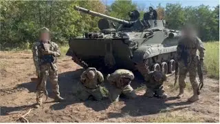 NICE CATCH! UKRAINIAN FORCES CAPTURED RUSSIAN BMP WITH IT'S CREW IN POKROVSK || 2024