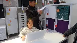 Влог БЕШЕНАЯ ИКЕА! ПОКУПАЕМ РАБОЧИЙ СТОЛ ДЛЯ КАРОЛИНЫ / Потеряли 4 часа своей жизни /05 10 19