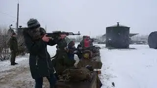 Cтрельба холостыми патронами из автомата АКМ