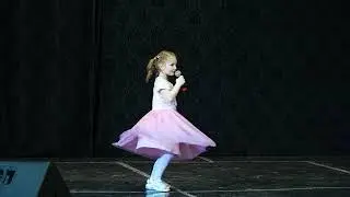Филатова Василиса. Я вырасту певицей.