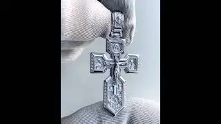 Нательный золотой крест из белого золота 585 пробы с ликами святых и бриллиантами