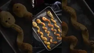 Liven up your food table with this snake bread hack 