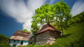 Landscape photography: traditional houses in Apuseni Mountains in Romania