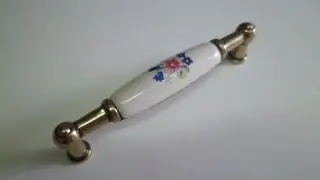 Керамическая мебельная ручка UP21 0096 G00AB MLK1