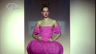 Jeremy Scott Fall/Winter 1999/2000 RTW Show | FashionTV