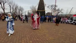 ✨Увлекательный новогодний хоровод с Бабой Ягой;✨Дед Мороз и Снегурочка.