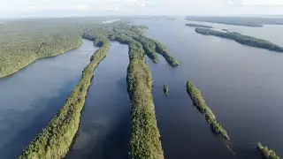 Карелия, висячие озёра. Уницкая губа, озеро Мижозеро и озеро Тютьозеро. Съёмка с квадрокоптера