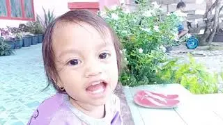 Bahagia Itu Sederhana....Main di Pekarangan aja udah WOW Banget...#masakecilbahagia