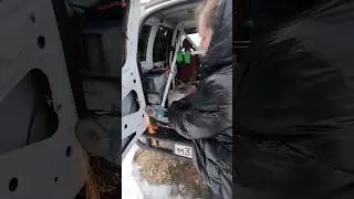 облегчение Нивы Тревел новой болгаркой от Макита 