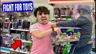 SCALPER TAKES A FIGURE OUT OF MY HAND! Target Toy Hunt