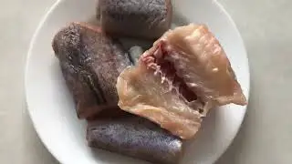 Сочный вкусный минтай в сметанном соусе.Быстрый обед.