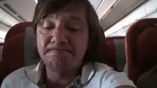 Яжмать-истеричка скандалит в самолете