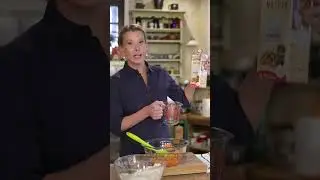 Цельнозерновые маффины с яблоками, морковью и орехами