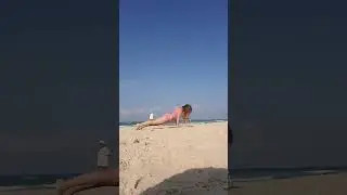Yoga by the Sea. Surya Namaskar. ☀️| Йога на берегу моря. Приветствие Солнцу. 🌞 | יוגה בוקר בחוף הים