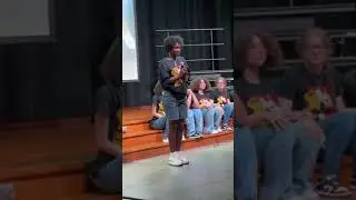 She overcomes her stage fright to wow the crowd 😍 | First time singing in public!!