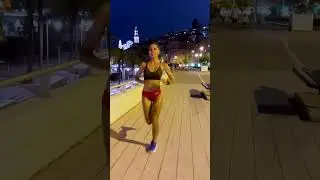 RUNNING AT NIGHT ❤️✨ I love it 😍 Do you? #running #sport #runner