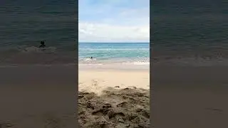 Pantai carita sunyi dan sepi