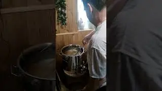 Варим пиво в новом баке. Смотрим телевизор. Сельский блог В Гостях у Владимира 