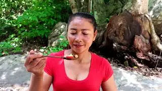 Women catch big fish in river and cooking fish mango chili sauce, Eggplant curry with snail