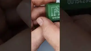 How does a relay work?