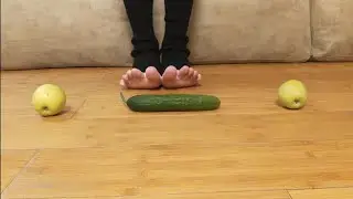 ASMR: barefoot with leg warmers crushing apple and cucumber;)