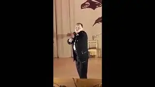 Я памятник поставлю тому иностранцу, который переведёт этот концерт на свой язык