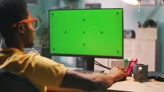 4K Green Screen | Man | Computer | Screen | Working From Home | Free Stock Video Footage