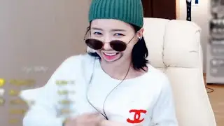 웃어라 온 세상이 너와 함께 웃을 것이다!