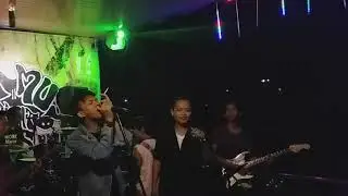 BUKIT LAWANG LIVE MUSIC PEOPLE IN THE JUNGLE  SUMATRA