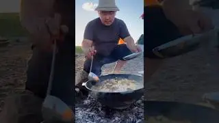 Quick dinner in nature😋 / Быстрый ужин на природе😋 