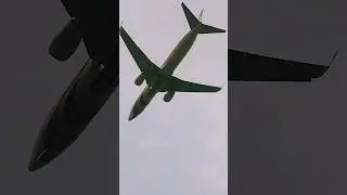 Biman Bangladesh Airlines - Boeing 737-83N #short #airport #RuinLecture